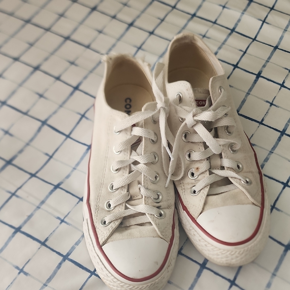 White Converse ALL-STAR Low-Top Sneakers, Size 8